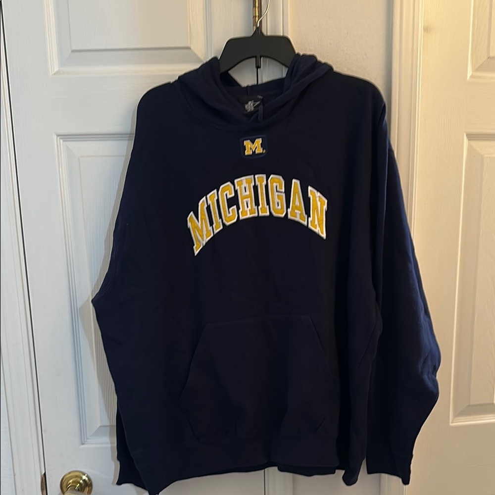 Michigan Navy Hoodie 2XL